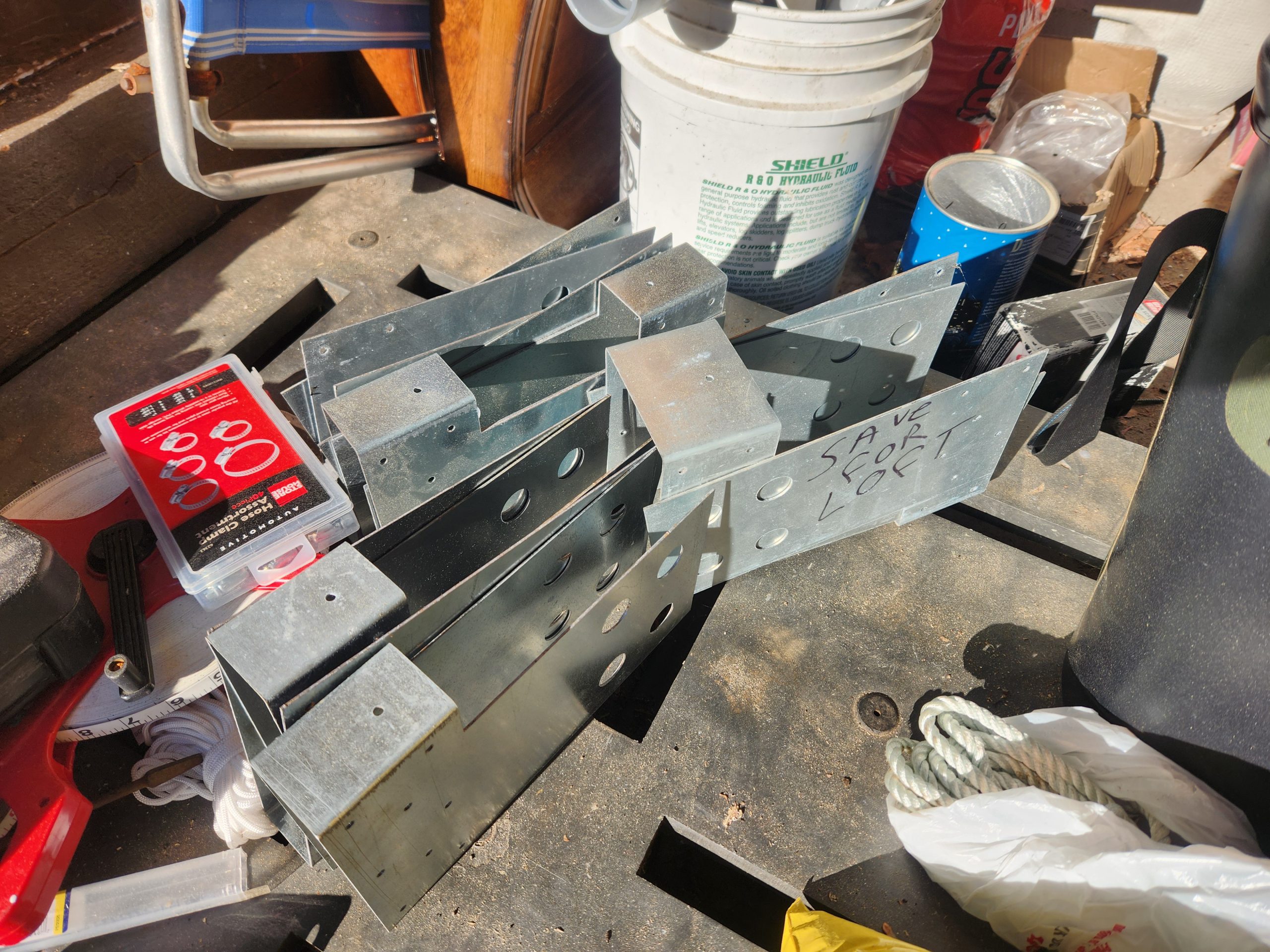 IFH28-11B Hangers 1.5″